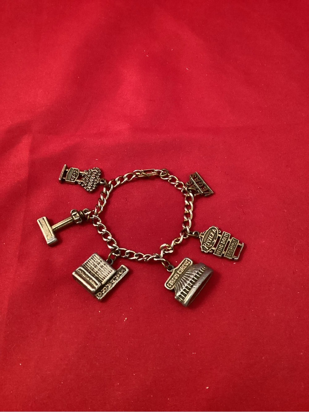 Vintage 60s Viva Las Vegas Hotel Casino Souvenir Bracelet Good Luck Charm